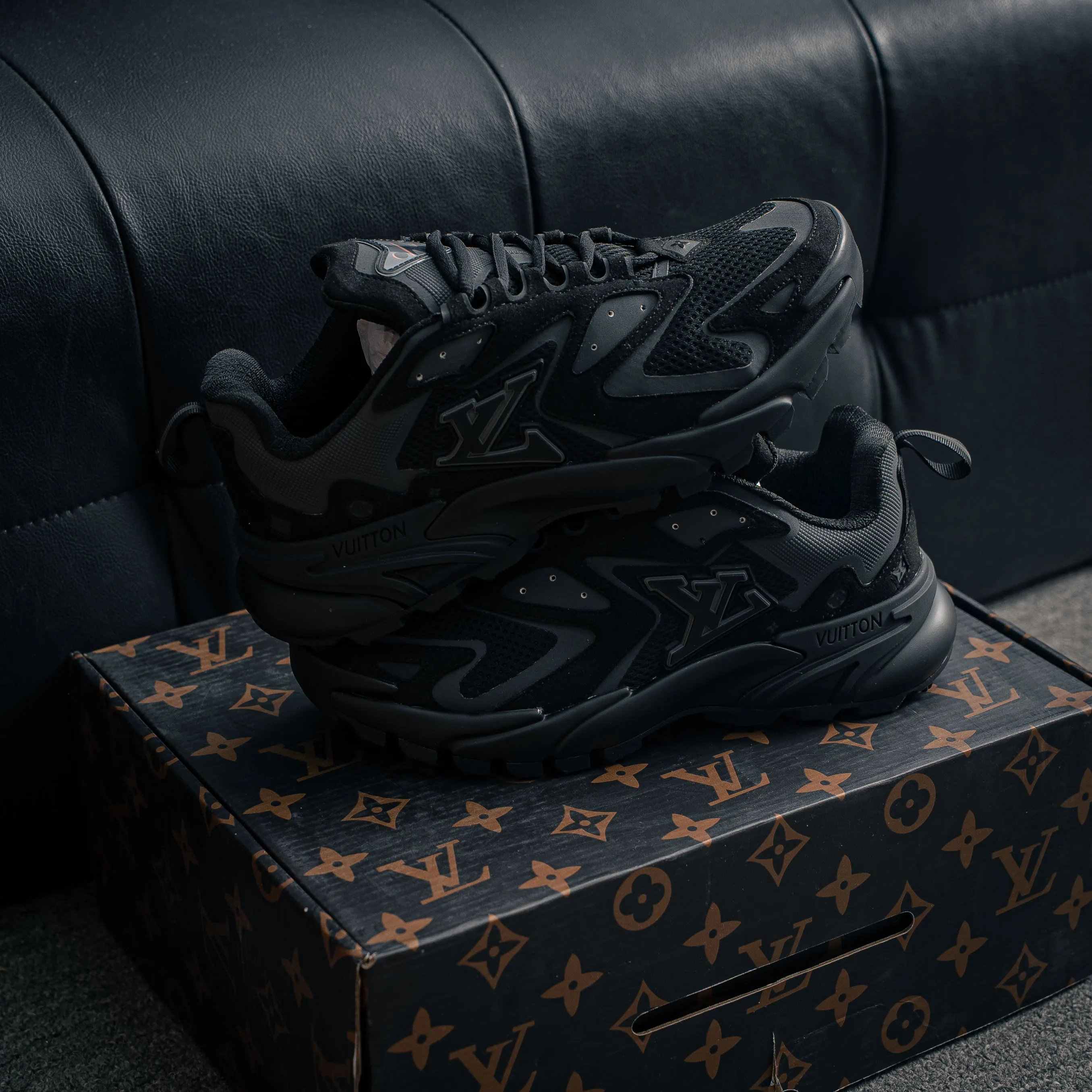 【YS 】 Premium LV Classic New Arrival Sneakers ✦ 1:1 ， ， ✦ Cowhide Leather Shoes ， LOGO ✦ + ，
